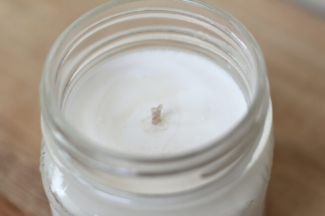 Frankincense + Patchouli Essential Oil Candle - Image 3